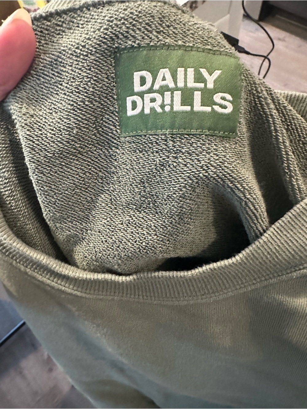 Daily Drills Set! Oversized Crew & Super Shorts in DD Green M/L. EUC - Picture 9 of 10